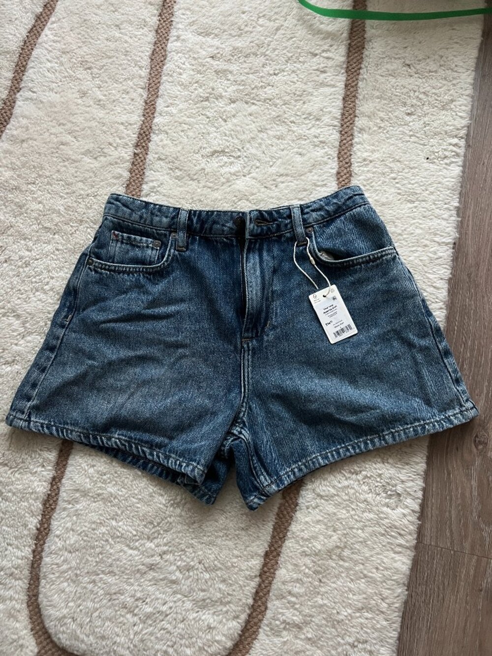 Marine Layer Denim Shorts, Size 4, New (with tags)
